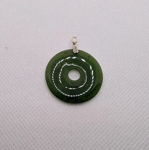 Bc nephrite  circle pendant